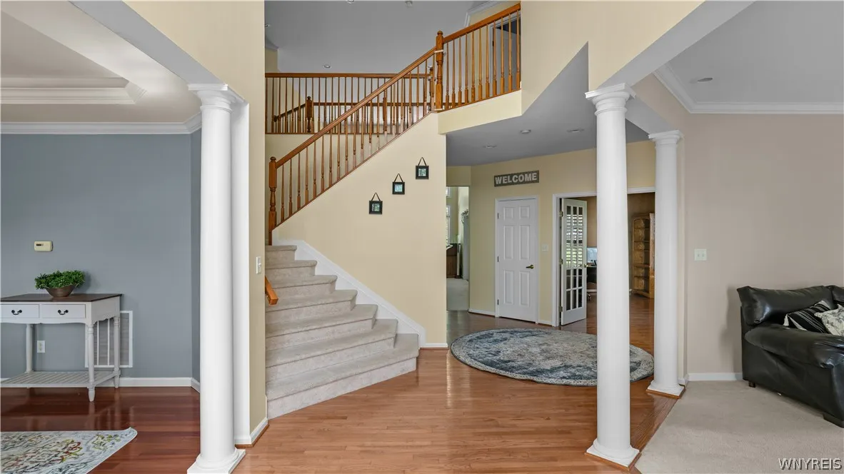 6225 Country Walk Court, Clarence, New York 14032, Clarence, New York 14032, 4 Bedrooms Bedrooms, 10 Rooms Rooms,4 BathroomsBathrooms,Residential,For Sale,6225 Country Walk Court, Clarence, New York 14032,0,B1695422