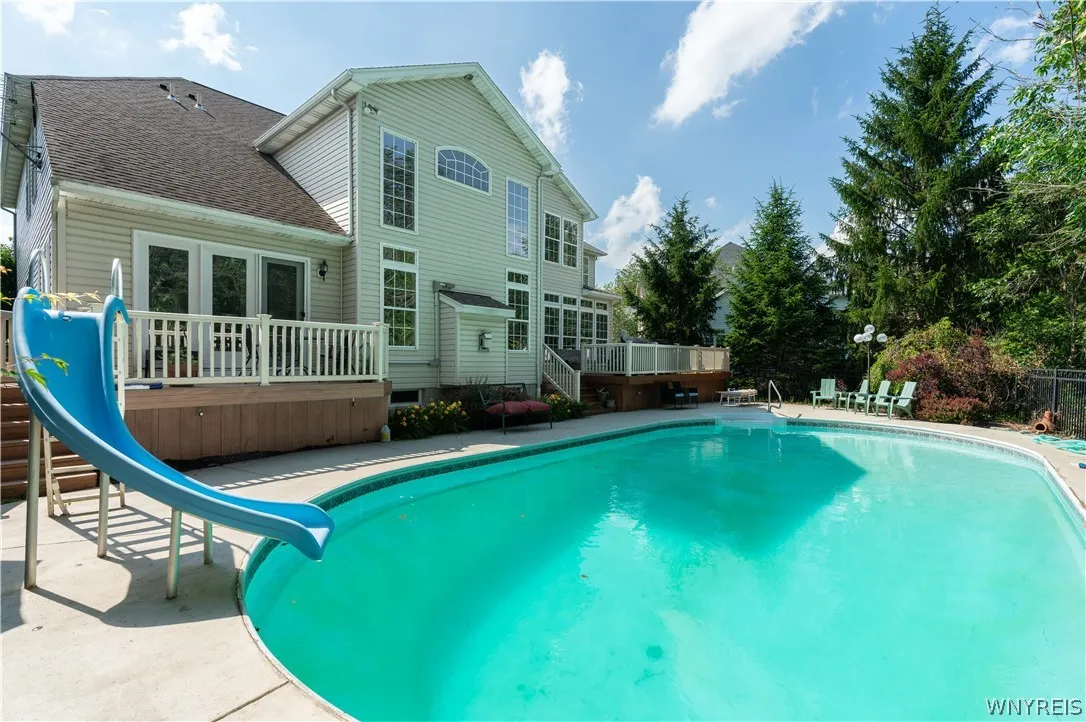 6225 Country Walk Court, Clarence, New York 14032, Clarence, New York 14032, 4 Bedrooms Bedrooms, 10 Rooms Rooms,4 BathroomsBathrooms,Residential,For Sale,6225 Country Walk Court, Clarence, New York 14032,0,B1695422