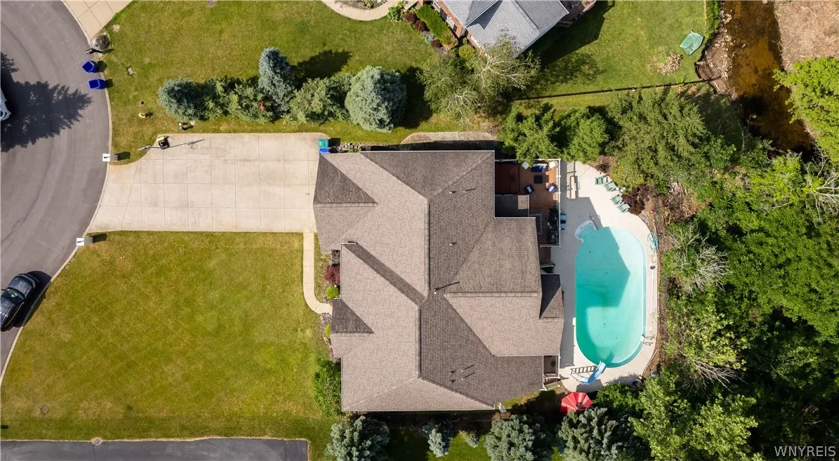 6225 Country Walk Court, Clarence, New York 14032, Clarence, New York 14032, 4 Bedrooms Bedrooms, 10 Rooms Rooms,4 BathroomsBathrooms,Residential,For Sale,6225 Country Walk Court, Clarence, New York 14032,0,B1695422