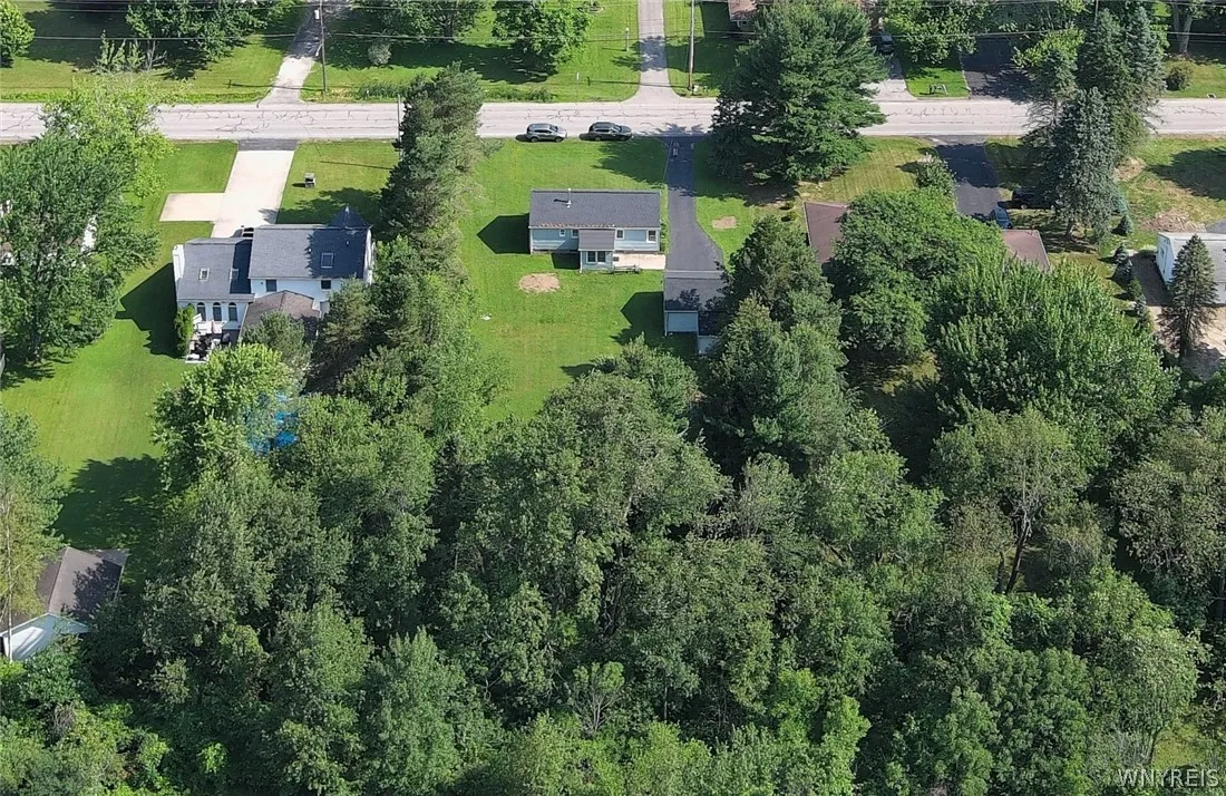 7399 Michael Road, Orchard Park, New York 14127, Orchard Park, New York 14127, 3 Bedrooms Bedrooms, 7 Rooms Rooms,1 BathroomBathrooms,Residential,For Sale,7399 Michael Road, Orchard Park, New York 14127,0,B1695635