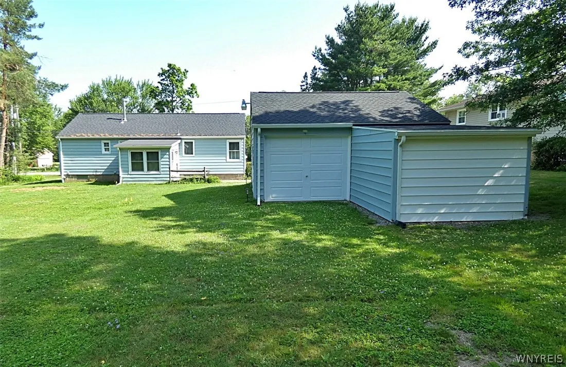 7399 Michael Road, Orchard Park, New York 14127, Orchard Park, New York 14127, 3 Bedrooms Bedrooms, 7 Rooms Rooms,1 BathroomBathrooms,Residential,For Sale,7399 Michael Road, Orchard Park, New York 14127,0,B1695635