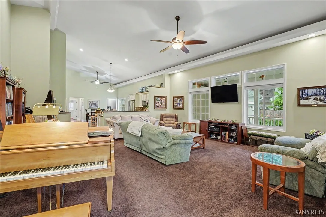 6790 Gowanda State Road, Hamburg, New York 14075, Hamburg, New York 14075, 4 Bedrooms Bedrooms, 8 Rooms Rooms,2 BathroomsBathrooms,Residential,For Sale,6790 Gowanda State Road, Hamburg, New York 14075,0,B1694473