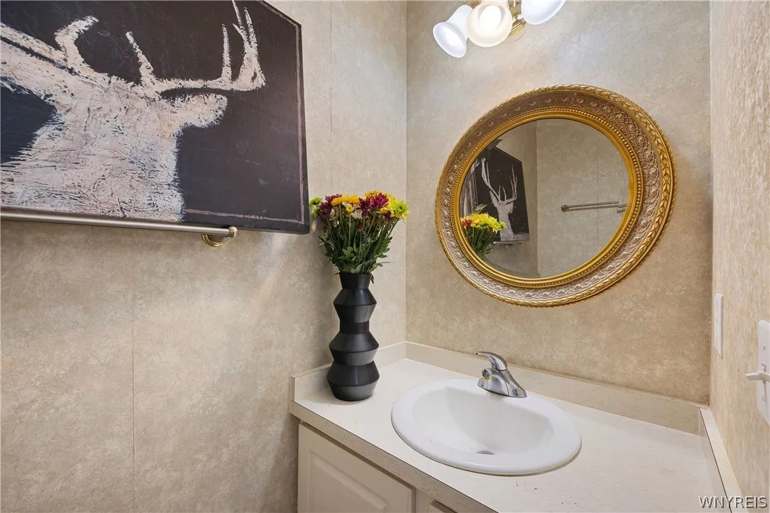 5411 Village Station Circle, Clarence, New York 14, Clarence, New York 14221, 2 Bedrooms Bedrooms, 6 Rooms Rooms,1 BathroomBathrooms,Residential Lease,For Rent,5411 Village Station Circle, Clarence, New York 14,0,B1695663