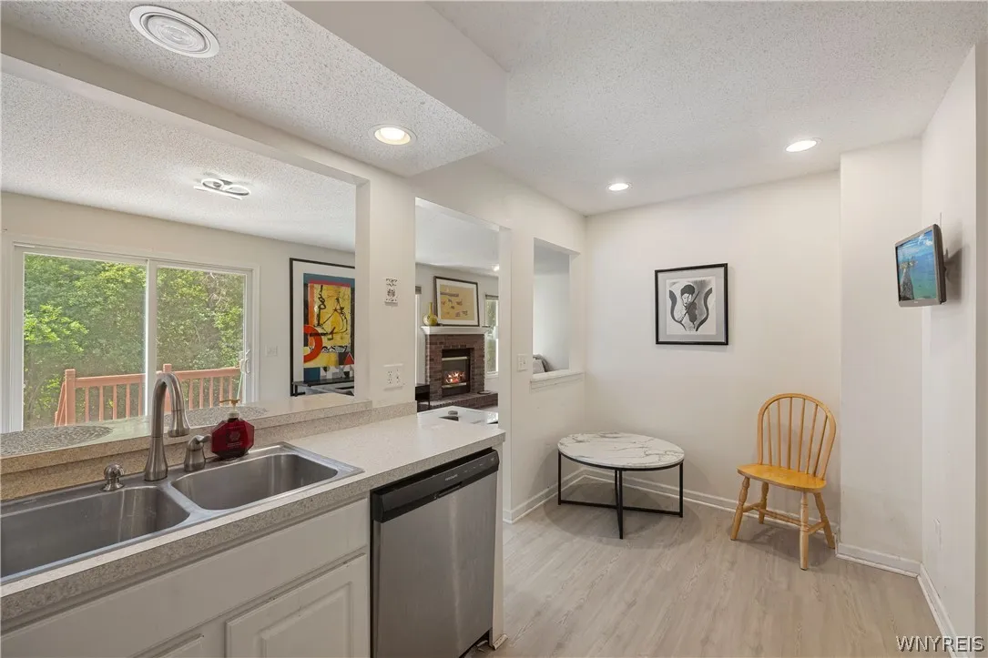 5411 Village Station Circle, Clarence, New York 14, Clarence, New York 14221, 2 Bedrooms Bedrooms, 6 Rooms Rooms,1 BathroomBathrooms,Residential Lease,For Rent,5411 Village Station Circle, Clarence, New York 14,0,B1695663