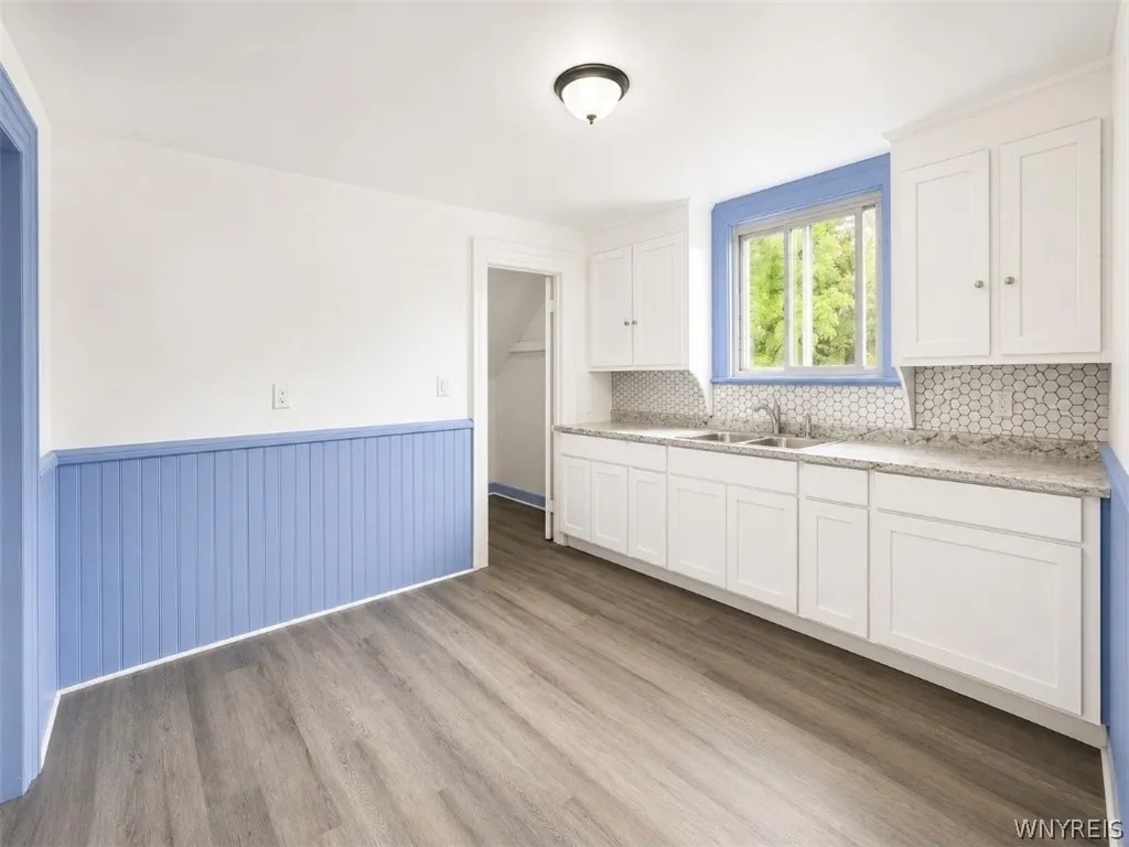 392 Leroy Avenue, Buffalo, New York 14214, Buffalo, New York 14214, 5 Bedrooms Bedrooms, ,2 BathroomsBathrooms,Residential,For Sale,392 Leroy Avenue, Buffalo, New York 14214,0,B1695826