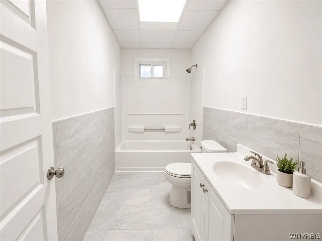 392 Leroy Avenue, Buffalo, New York 14214, Buffalo, New York 14214, 5 Bedrooms Bedrooms, ,2 BathroomsBathrooms,Residential,For Sale,392 Leroy Avenue, Buffalo, New York 14214,0,B1695826
