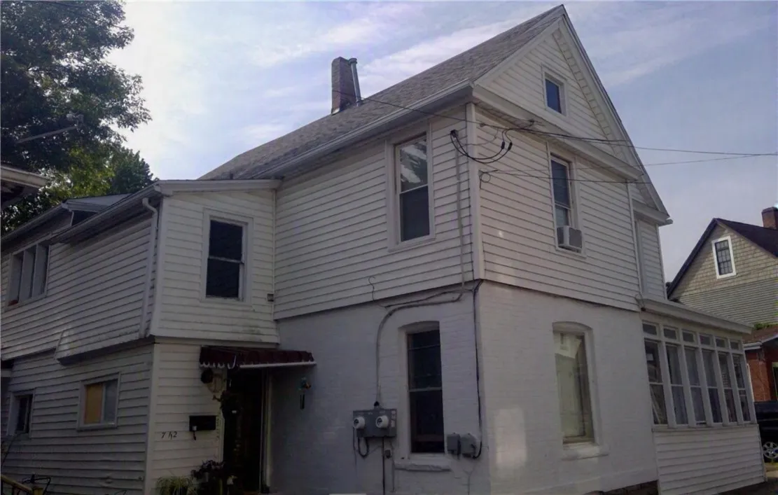 7 Bostwick Place, Hornell, New York 14843, Hornell, New York 14843, 4 Bedrooms Bedrooms, ,2 BathroomsBathrooms,Residential,For Sale,7 Bostwick Place, Hornell, New York 14843,0,R1693505