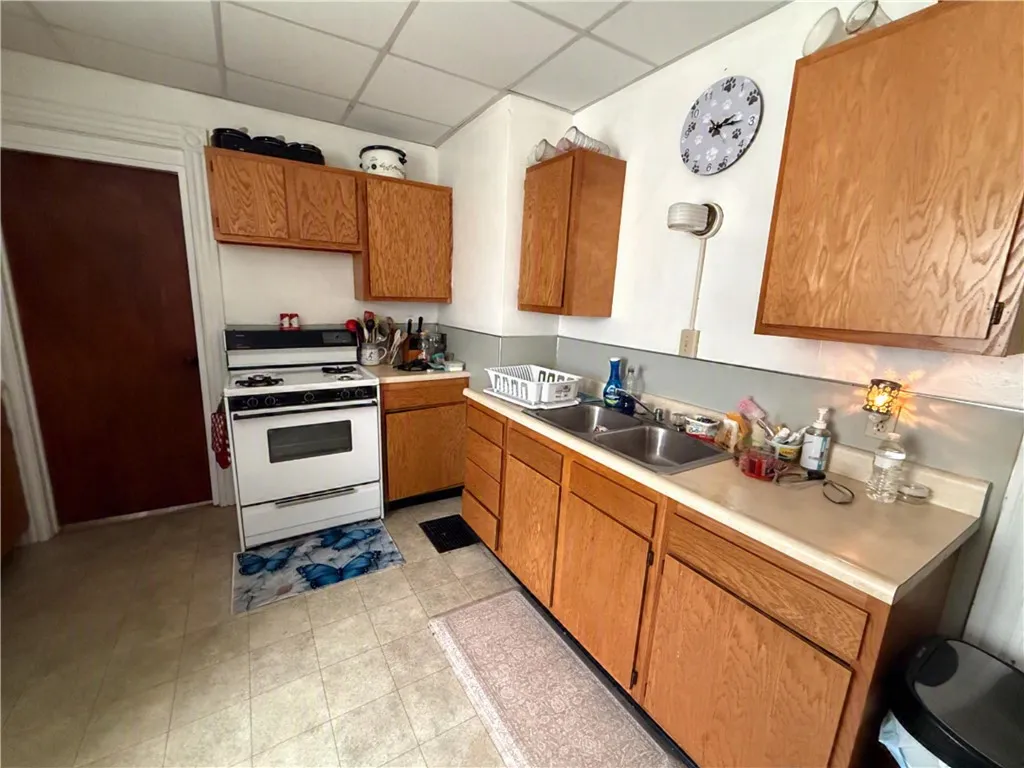 down kitchen