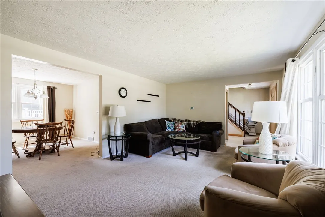 36 Kimbrook Drive, Greece, New York 14612, Greece, New York 14612, 3 Bedrooms Bedrooms, 7 Rooms Rooms,1 BathroomBathrooms,Residential,For Sale,36 Kimbrook Drive, Greece, New York 14612,0,R1695905