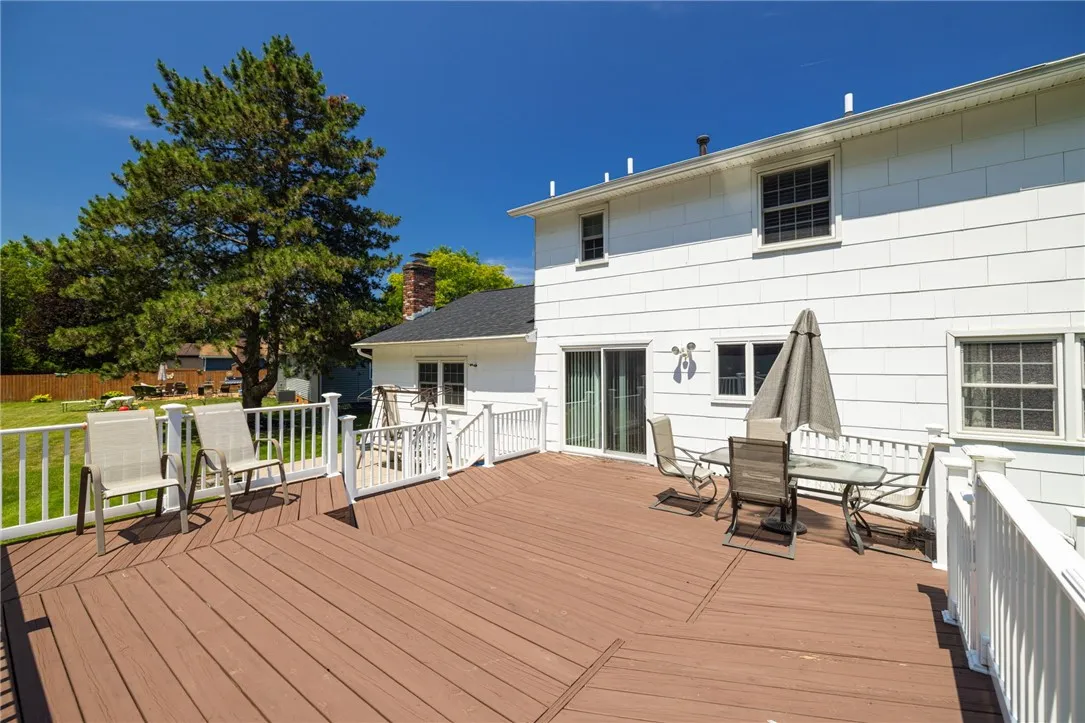 36 Kimbrook Drive, Greece, New York 14612, Greece, New York 14612, 3 Bedrooms Bedrooms, 7 Rooms Rooms,1 BathroomBathrooms,Residential,For Sale,36 Kimbrook Drive, Greece, New York 14612,0,R1695905