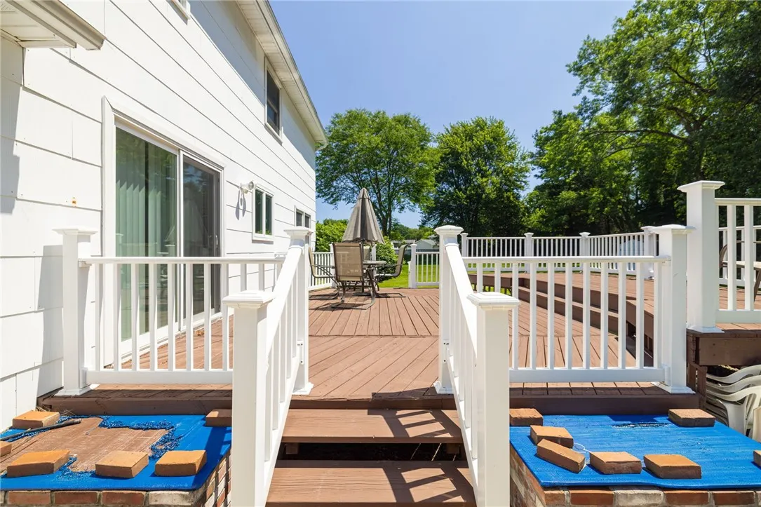 36 Kimbrook Drive, Greece, New York 14612, Greece, New York 14612, 3 Bedrooms Bedrooms, 7 Rooms Rooms,1 BathroomBathrooms,Residential,For Sale,36 Kimbrook Drive, Greece, New York 14612,0,R1695905