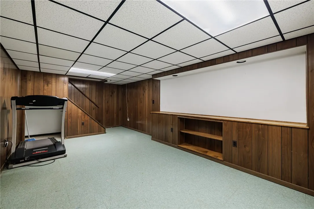 36 Kimbrook Drive, Greece, New York 14612, Greece, New York 14612, 3 Bedrooms Bedrooms, 7 Rooms Rooms,1 BathroomBathrooms,Residential,For Sale,36 Kimbrook Drive, Greece, New York 14612,0,R1695905