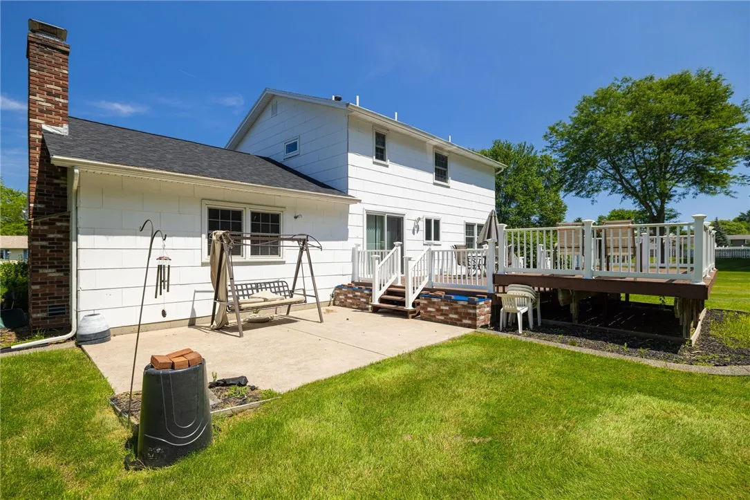 36 Kimbrook Drive, Greece, New York 14612, Greece, New York 14612, 3 Bedrooms Bedrooms, 7 Rooms Rooms,1 BathroomBathrooms,Residential,For Sale,36 Kimbrook Drive, Greece, New York 14612,0,R1695905