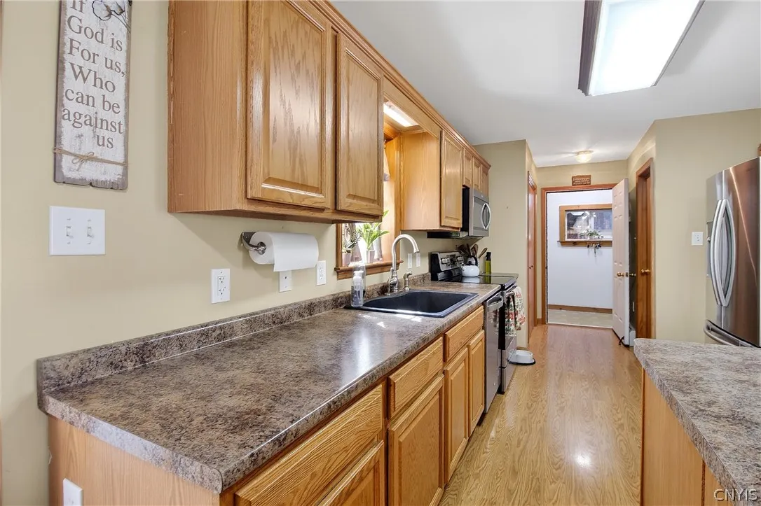 9920 Morgan Road, Marcy, New York 13403, Marcy, New York 13403, 4 Bedrooms Bedrooms, 9 Rooms Rooms,2 BathroomsBathrooms,Residential,For Sale,9920 Morgan Road, Marcy, New York 13403,0,S1694368