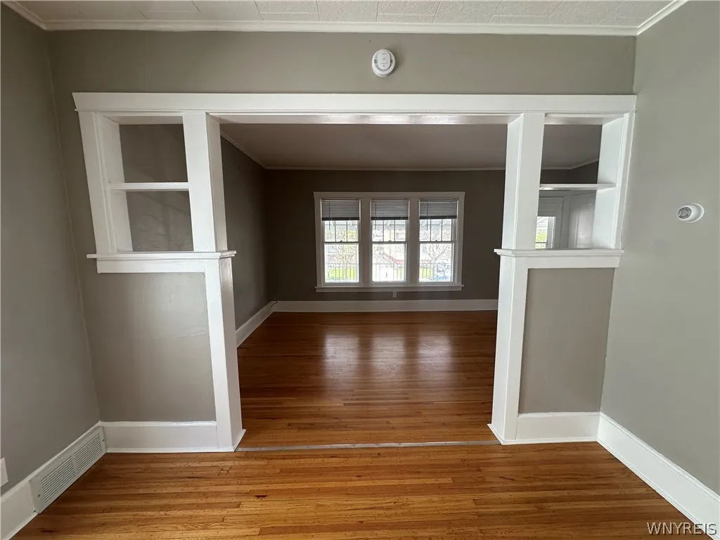 248 Commonwealth Avenue 2, Buffalo, New York 14216, Buffalo, New York 14216, 3 Bedrooms Bedrooms, 7 Rooms Rooms,1 BathroomBathrooms,Residential Lease,For Rent,248 Commonwealth Avenue 2, Buffalo, New York 14216,0,B1695985