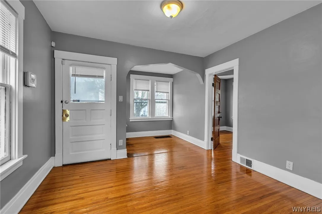 7 Custer Street, Buffalo, New York 14214, Buffalo, New York 14214, 4 Bedrooms Bedrooms, ,2 BathroomsBathrooms,Residential,For Sale,7 Custer Street, Buffalo, New York 14214,0,B1695593