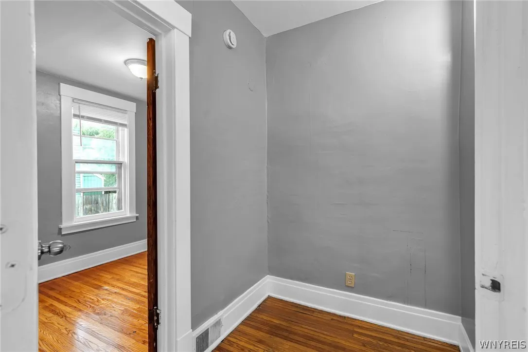 7 Custer Street, Buffalo, New York 14214, Buffalo, New York 14214, 4 Bedrooms Bedrooms, ,2 BathroomsBathrooms,Residential,For Sale,7 Custer Street, Buffalo, New York 14214,0,B1695593