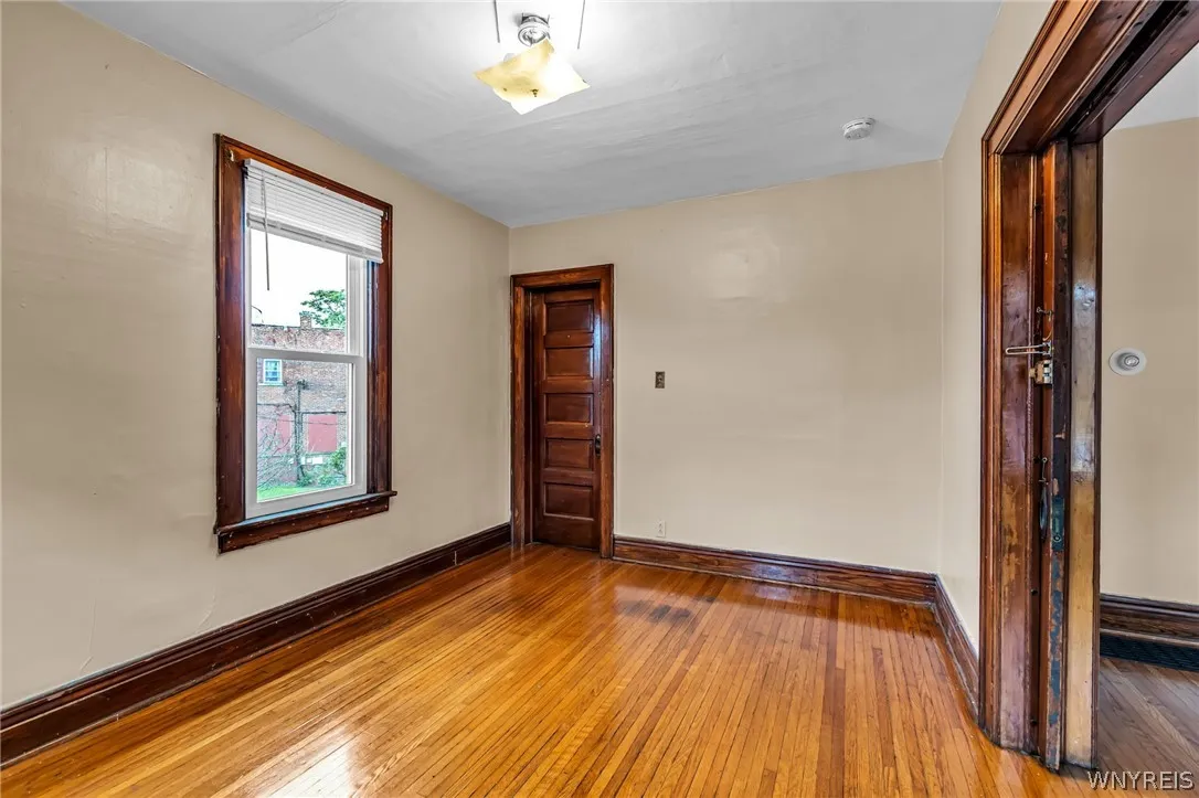 7 Custer Street, Buffalo, New York 14214, Buffalo, New York 14214, 4 Bedrooms Bedrooms, ,2 BathroomsBathrooms,Residential,For Sale,7 Custer Street, Buffalo, New York 14214,0,B1695593