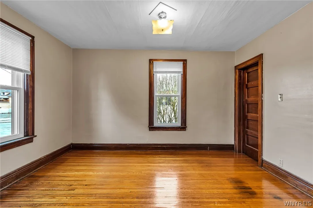 7 Custer Street, Buffalo, New York 14214, Buffalo, New York 14214, 4 Bedrooms Bedrooms, ,2 BathroomsBathrooms,Residential,For Sale,7 Custer Street, Buffalo, New York 14214,0,B1695593
