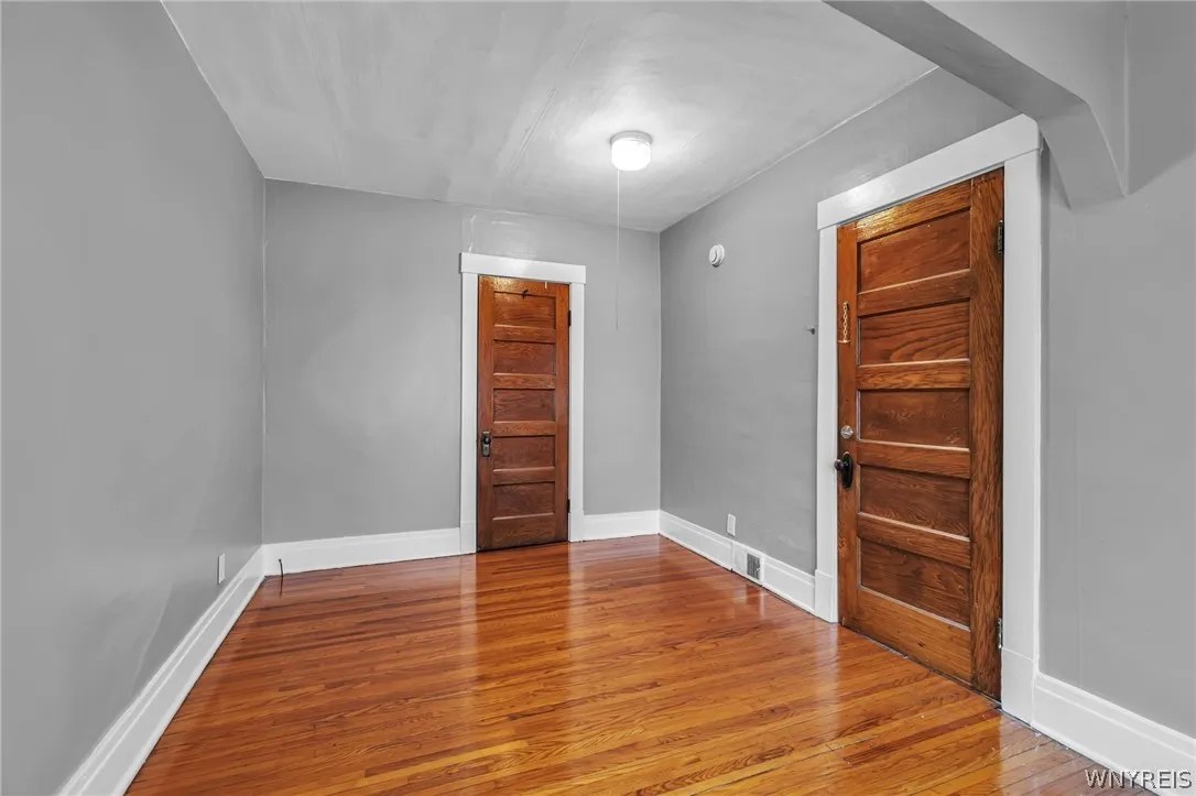 7 Custer Street, Buffalo, New York 14214, Buffalo, New York 14214, 4 Bedrooms Bedrooms, ,2 BathroomsBathrooms,Residential,For Sale,7 Custer Street, Buffalo, New York 14214,0,B1695593