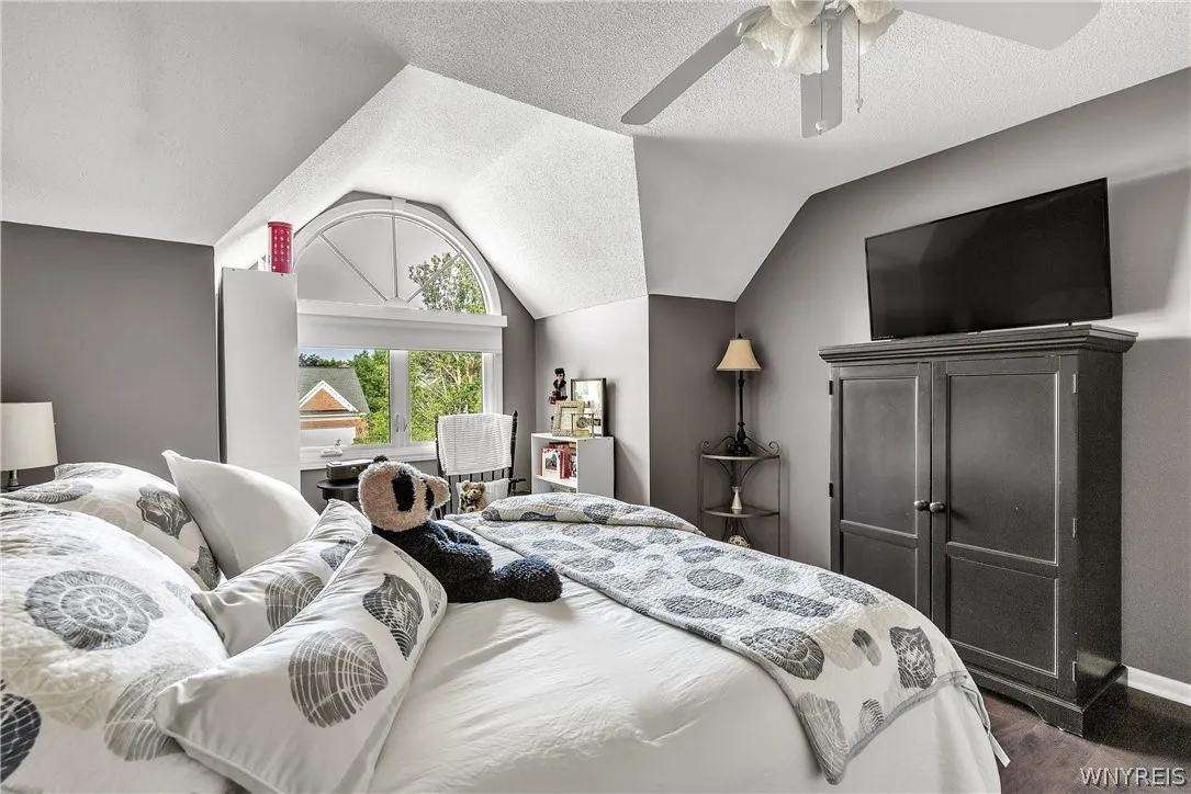 5521 Country Club Lane, Hamburg, New York 14075, Hamburg, New York 14075, 4 Bedrooms Bedrooms, 9 Rooms Rooms,2 BathroomsBathrooms,Residential,For Sale,5521 Country Club Lane, Hamburg, New York 14075,0,B1691457