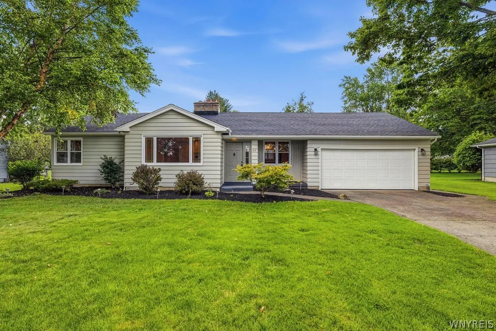 20 Burbank Drive, Orchard Park, New York 14127, Orchard Park, New York 14127, 3 Bedroom Bedrooms, 7 Room Rooms,1 BathroomBathrooms,Residential,Closed,20 Burbank Drive, Orchard Park, New York 14127,0,B1695926
