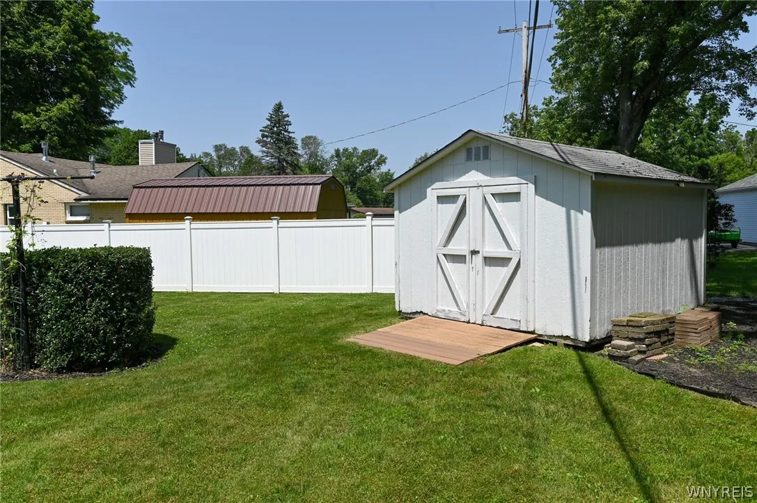 Shed