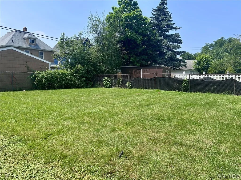 151 Amber Street Upper, Buffalo, New York 14220, Buffalo, New York 14220, 2 Bedrooms Bedrooms, 6 Rooms Rooms,1 BathroomBathrooms,Residential Lease,For Rent,151 Amber Street Upper, Buffalo, New York 14220,0,B1696164