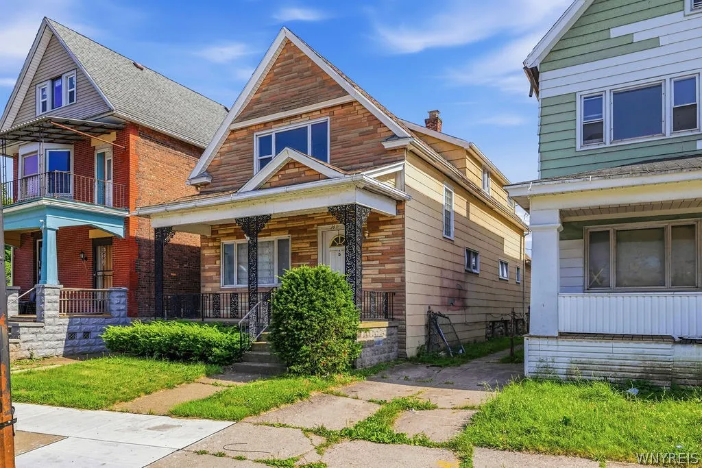 349 Walden Avenue, Buffalo, New York 14211, Buffalo, New York 14211, 5 Bedrooms Bedrooms, ,2 BathroomsBathrooms,Residential,For Sale,349 Walden Avenue, Buffalo, New York 14211,0,B1696191