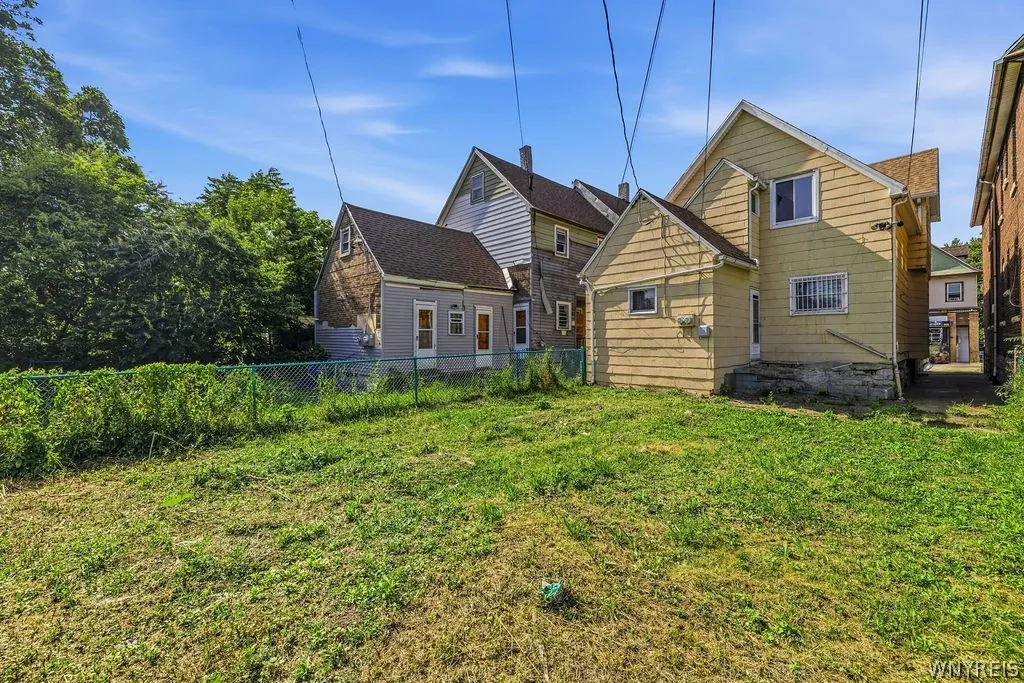 349 Walden Avenue, Buffalo, New York 14211, Buffalo, New York 14211, 5 Bedrooms Bedrooms, ,2 BathroomsBathrooms,Residential,For Sale,349 Walden Avenue, Buffalo, New York 14211,0,B1696191