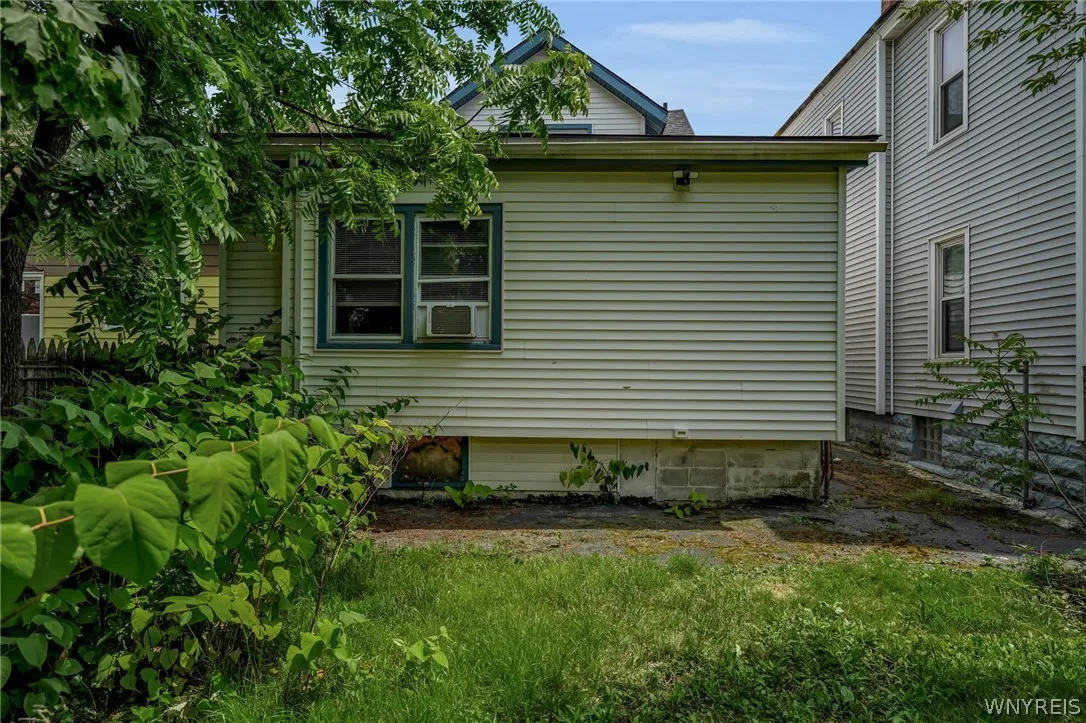 28 Clio Avenue, Buffalo, New York 14220, Buffalo, New York 14220, 5 Bedrooms Bedrooms, 12 Rooms Rooms,2 BathroomsBathrooms,Residential,For Sale,28 Clio Avenue, Buffalo, New York 14220,0,B1693820