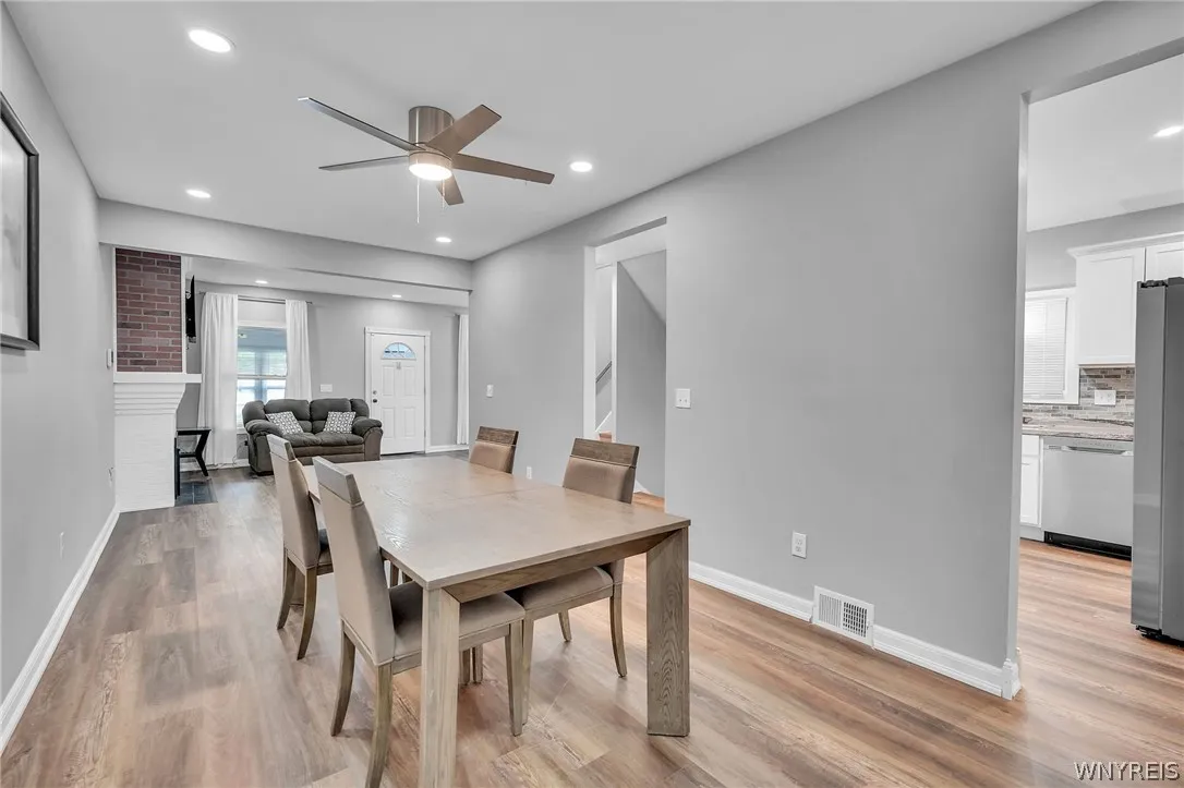 28 Clio Avenue, Buffalo, New York 14220, Buffalo, New York 14220, 5 Bedrooms Bedrooms, 12 Rooms Rooms,2 BathroomsBathrooms,Residential,For Sale,28 Clio Avenue, Buffalo, New York 14220,0,B1693820