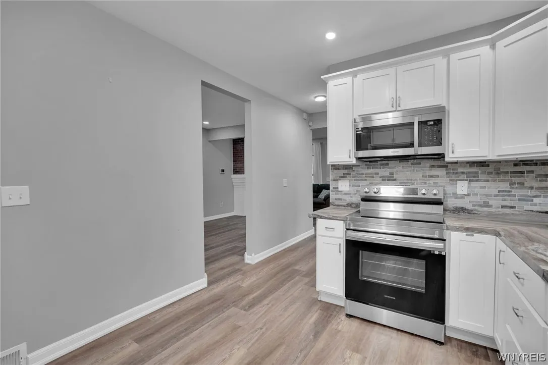 28 Clio Avenue, Buffalo, New York 14220, Buffalo, New York 14220, 5 Bedrooms Bedrooms, 12 Rooms Rooms,2 BathroomsBathrooms,Residential,For Sale,28 Clio Avenue, Buffalo, New York 14220,0,B1693820