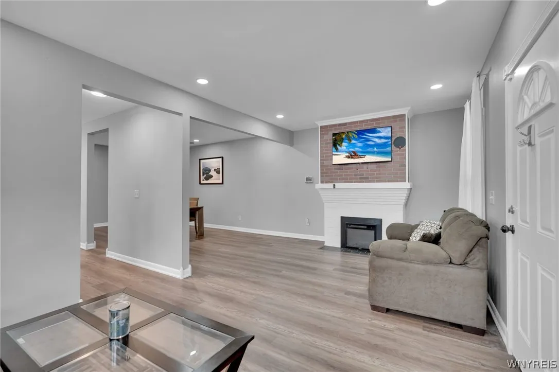 28 Clio Avenue, Buffalo, New York 14220, Buffalo, New York 14220, 5 Bedrooms Bedrooms, 12 Rooms Rooms,2 BathroomsBathrooms,Residential,For Sale,28 Clio Avenue, Buffalo, New York 14220,0,B1693820