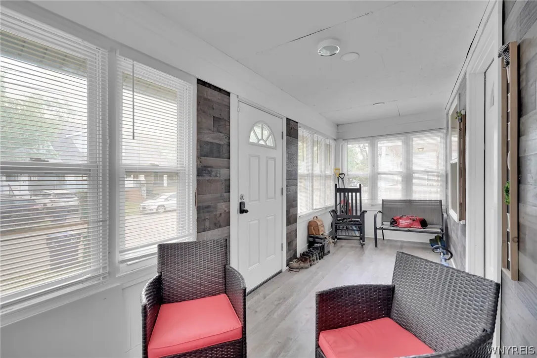 28 Clio Avenue, Buffalo, New York 14220, Buffalo, New York 14220, 5 Bedrooms Bedrooms, 12 Rooms Rooms,2 BathroomsBathrooms,Residential,For Sale,28 Clio Avenue, Buffalo, New York 14220,0,B1693820