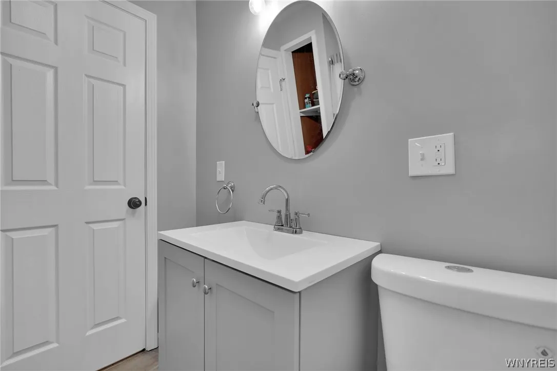 28 Clio Avenue, Buffalo, New York 14220, Buffalo, New York 14220, 5 Bedrooms Bedrooms, 12 Rooms Rooms,2 BathroomsBathrooms,Residential,For Sale,28 Clio Avenue, Buffalo, New York 14220,0,B1693820