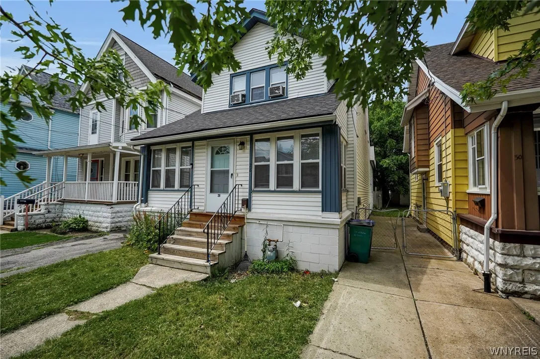 28 Clio Avenue, Buffalo, New York 14220, Buffalo, New York 14220, 5 Bedrooms Bedrooms, 12 Rooms Rooms,2 BathroomsBathrooms,Residential,For Sale,28 Clio Avenue, Buffalo, New York 14220,0,B1693820