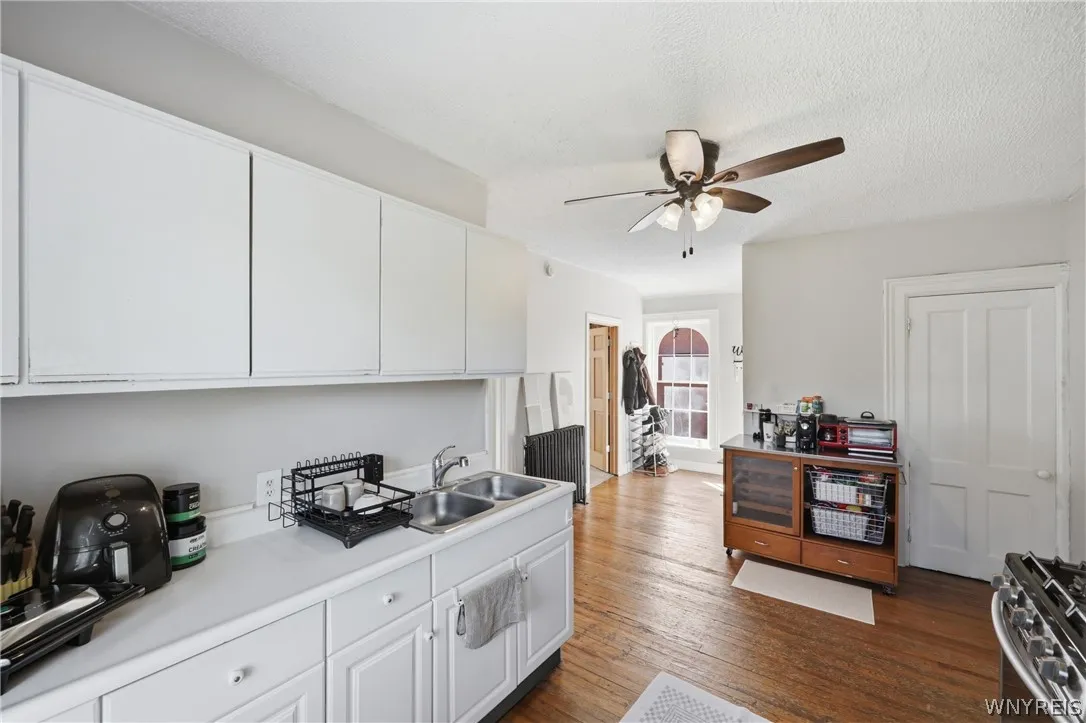 64 Prospect Avenue, Buffalo, New York 14201, Buffalo, New York 14201, 5 Bedrooms Bedrooms, ,3 BathroomsBathrooms,Residential,For Sale,64 Prospect Avenue, Buffalo, New York 14201,0,B1696238