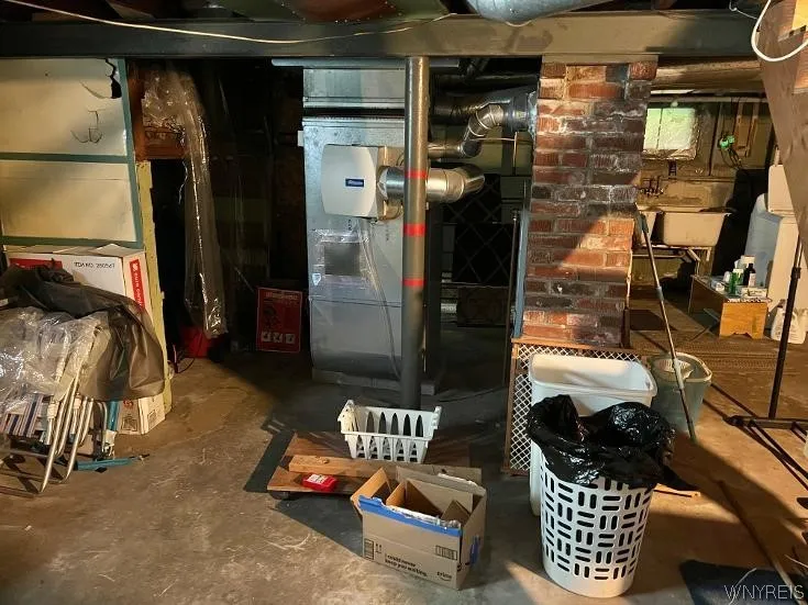 FULL BASEMENT