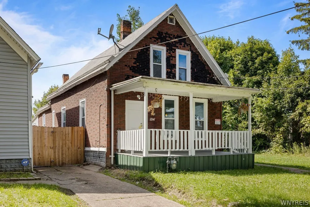 104 Pershing Avenue, Buffalo, New York 14211, Buffalo, New York 14211, 4 Bedrooms Bedrooms, 7 Rooms Rooms,2 BathroomsBathrooms,Residential,For Sale,104 Pershing Avenue, Buffalo, New York 14211,0,B1696283