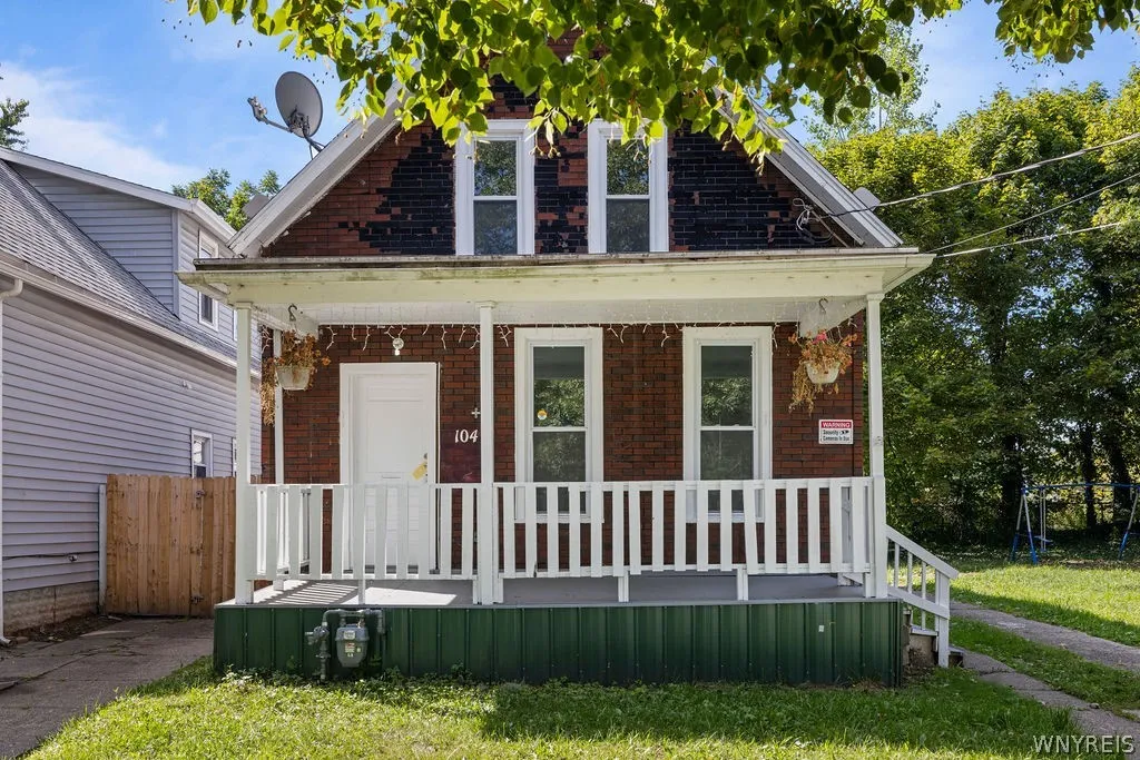 104 Pershing Avenue, Buffalo, New York 14211, Buffalo, New York 14211, 4 Bedrooms Bedrooms, 7 Rooms Rooms,2 BathroomsBathrooms,Residential,For Sale,104 Pershing Avenue, Buffalo, New York 14211,0,B1696283