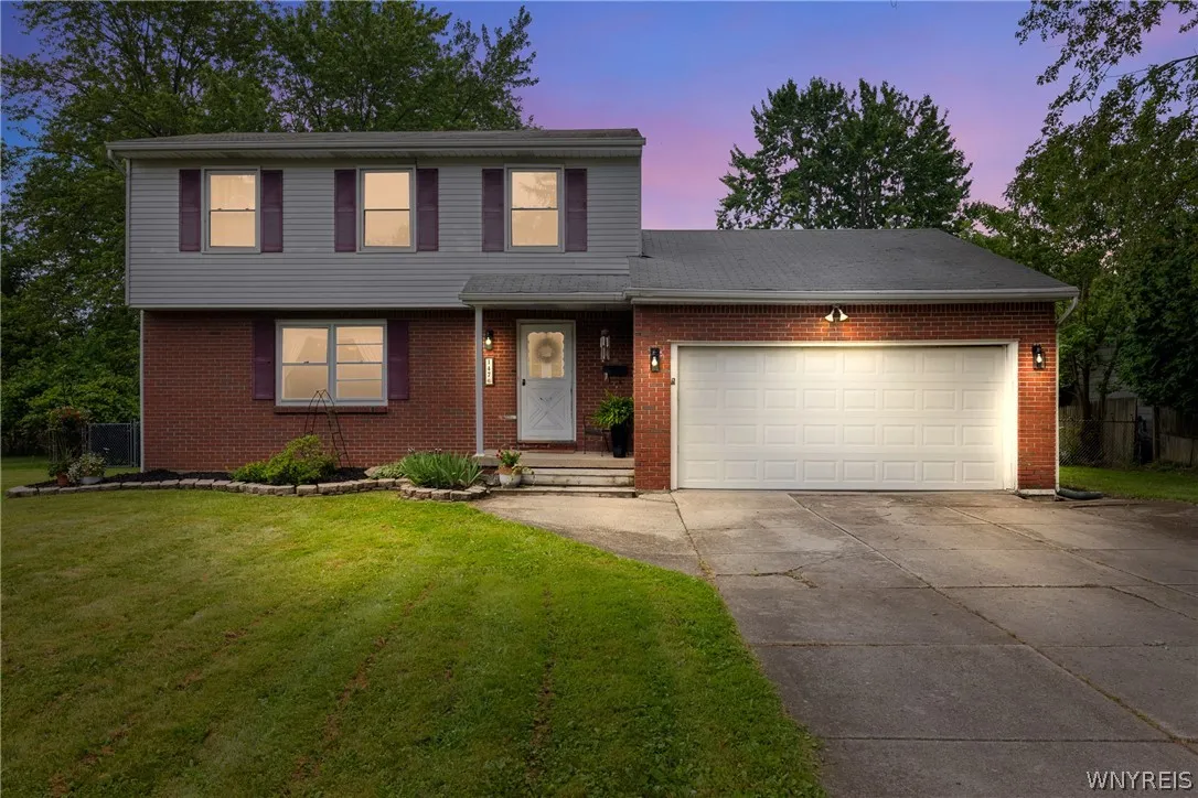 147 North Linden Street, Amherst, New York 14221, Amherst, New York 14221, 4 Bedrooms Bedrooms, 8 Rooms Rooms,1 BathroomBathrooms,Residential,For Sale,147 North Linden Street, Amherst, New York 14221,0,B1696234
