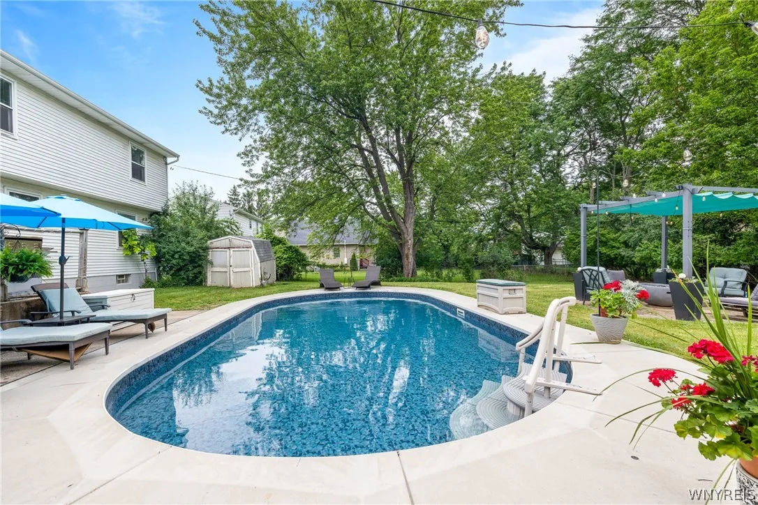 147 North Linden Street, Amherst, New York 14221, Amherst, New York 14221, 4 Bedrooms Bedrooms, 8 Rooms Rooms,1 BathroomBathrooms,Residential,For Sale,147 North Linden Street, Amherst, New York 14221,0,B1696234
