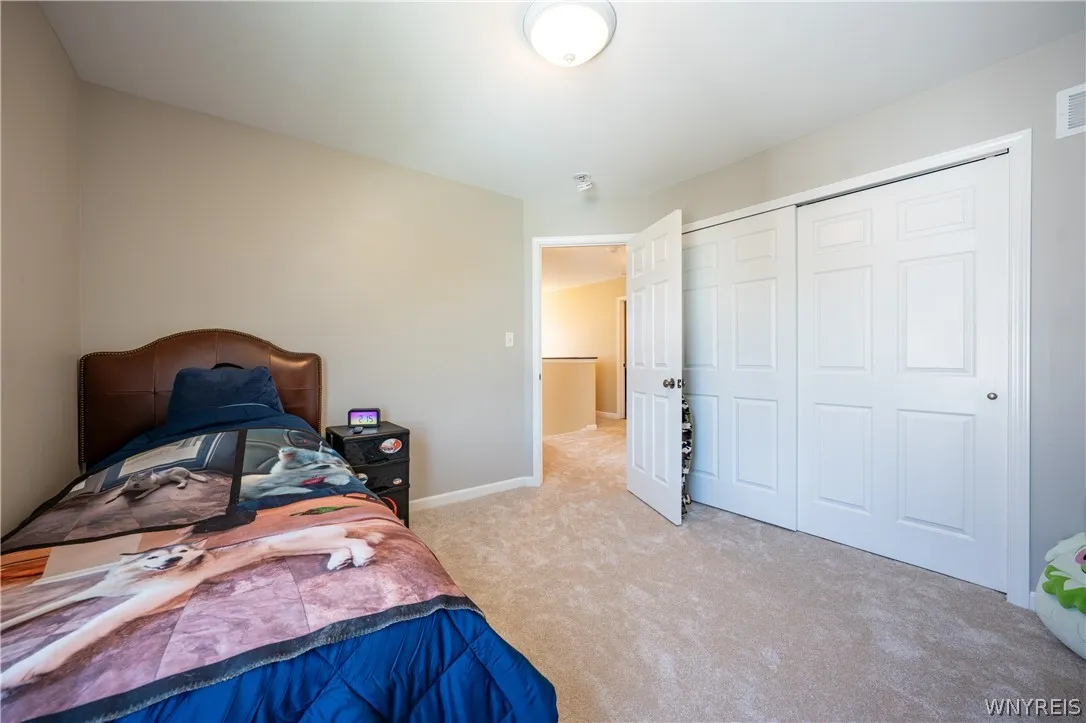 2336 Agassiz Drive, Hamburg, New York 14085, Hamburg, New York 14085, 3 Bedrooms Bedrooms, 11 Rooms Rooms,2 BathroomsBathrooms,Residential,For Sale,2336 Agassiz Drive, Hamburg, New York 14085,0,B1696187