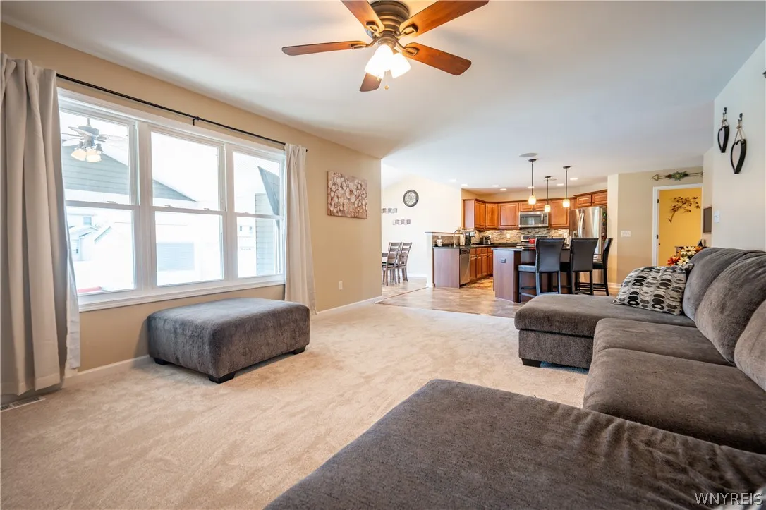 2336 Agassiz Drive, Hamburg, New York 14085, Hamburg, New York 14085, 3 Bedrooms Bedrooms, 11 Rooms Rooms,2 BathroomsBathrooms,Residential,For Sale,2336 Agassiz Drive, Hamburg, New York 14085,0,B1696187