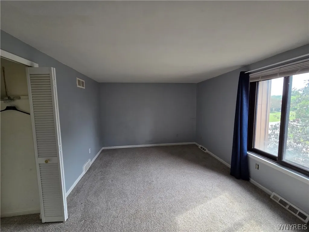55 Greenwich Drive 4, Amherst, New York 14228, Amherst, New York 14228, 1 Bedroom Bedrooms, 4 Rooms Rooms,1 BathroomBathrooms,Residential Lease,For Rent,55 Greenwich Drive 4, Amherst, New York 14228,0,B1695947