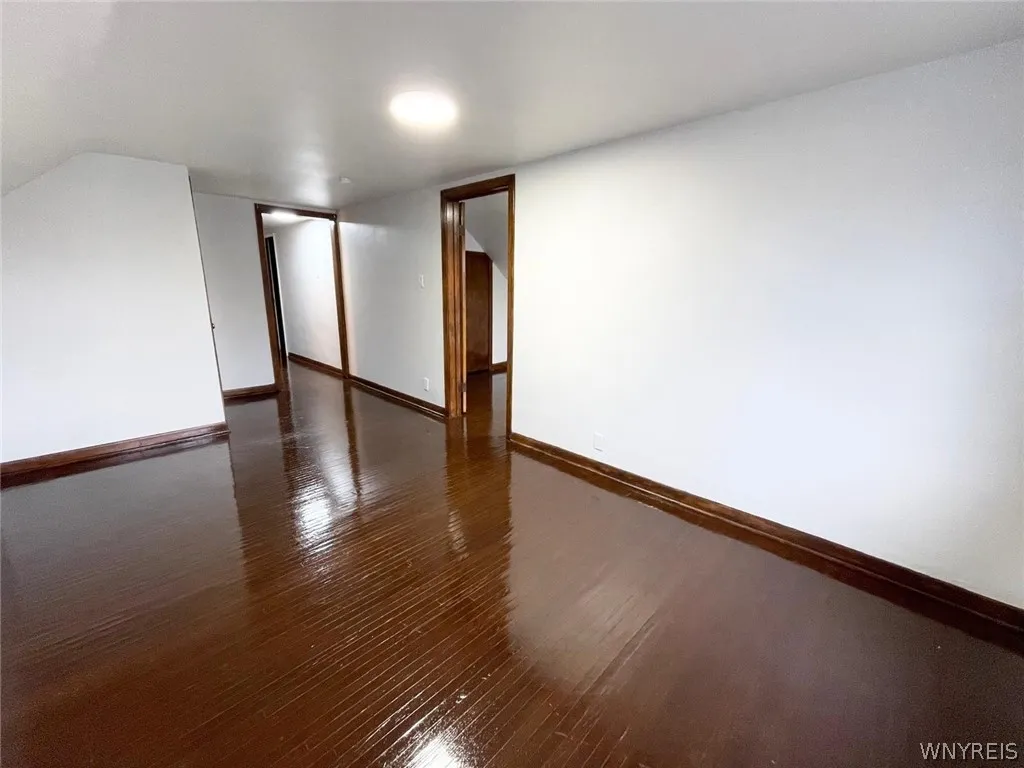 39 Elgas Street, Buffalo, New York 14207, Buffalo, New York 14207, 6 Bedrooms Bedrooms, ,2 BathroomsBathrooms,Residential,For Sale,39 Elgas Street, Buffalo, New York 14207,0,B1696367