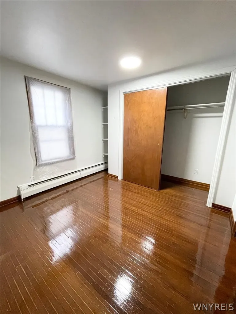 39 Elgas Street, Buffalo, New York 14207, Buffalo, New York 14207, 6 Bedrooms Bedrooms, ,2 BathroomsBathrooms,Residential,For Sale,39 Elgas Street, Buffalo, New York 14207,0,B1696367