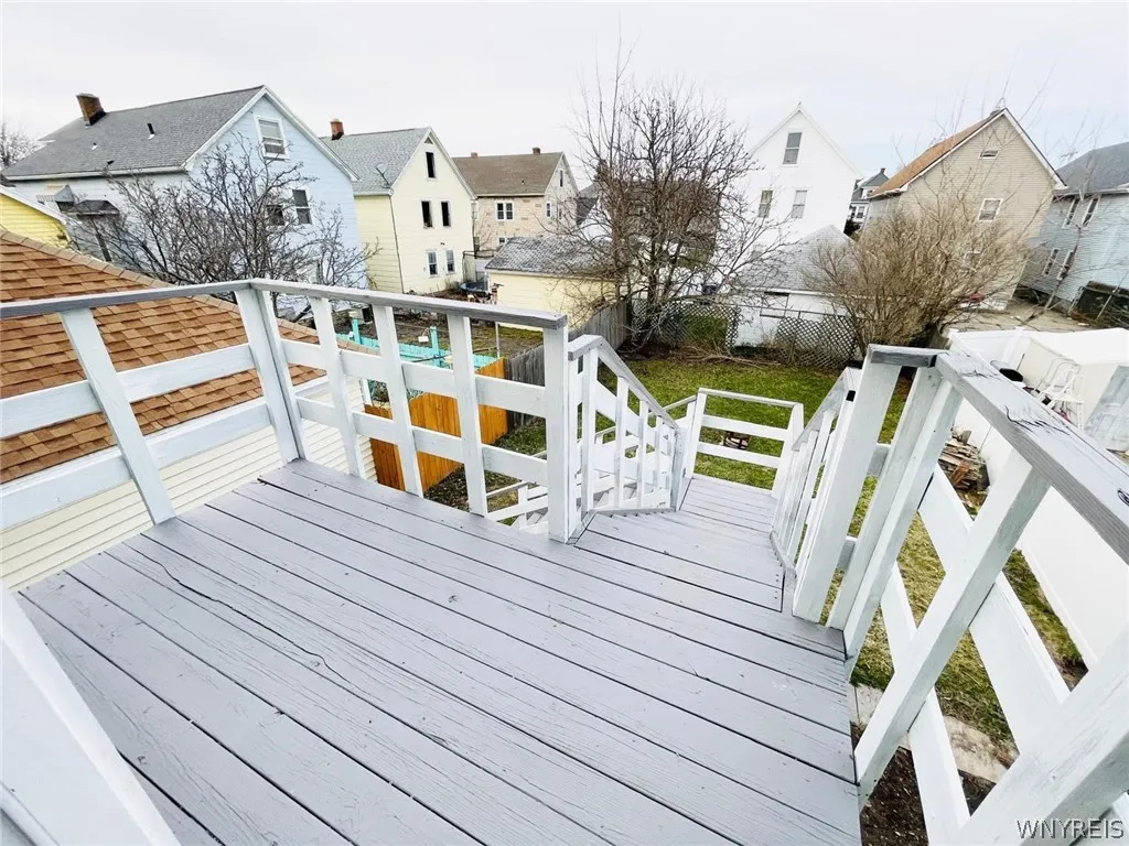 39 Elgas Street, Buffalo, New York 14207, Buffalo, New York 14207, 6 Bedrooms Bedrooms, ,2 BathroomsBathrooms,Residential,For Sale,39 Elgas Street, Buffalo, New York 14207,0,B1696367
