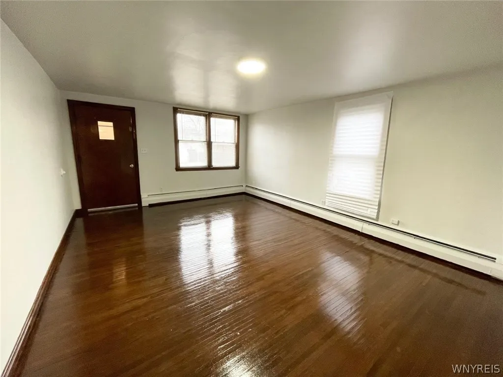 39 Elgas Street, Buffalo, New York 14207, Buffalo, New York 14207, 6 Bedrooms Bedrooms, ,2 BathroomsBathrooms,Residential,For Sale,39 Elgas Street, Buffalo, New York 14207,0,B1696367